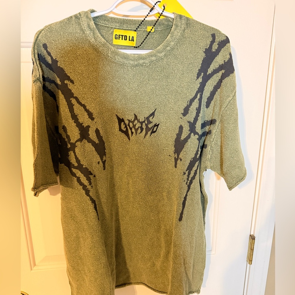 NWT GFTD LA ELI OLIVE‎ TEE DROP Men's Shirt Medium